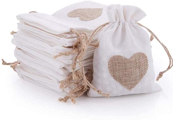 Fablcrew 30Pcs Sachets en Toile de Jute Pochettes avec Cordon et Motif de Coeur pour Dragée Bijoux Cadeau Mariage Baptême Anniversaire Noël 10 * 14CM – Image 5