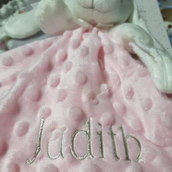 Doudou attache sucette personnalisé avec le prénom de bébé, LAPIN, OURS, CHIEN en velours doux, pour un cadeau de naissance baptême, 30cm, fille garçon, dés la naissance, bleu ciel rose gris – Image 3