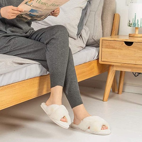 Fadezar Pantoufle Femme Chausson Peluche Chaud Slippers Claquette Fourrure Sandal Bout Ouvert Accueil Chaussures – Image 2