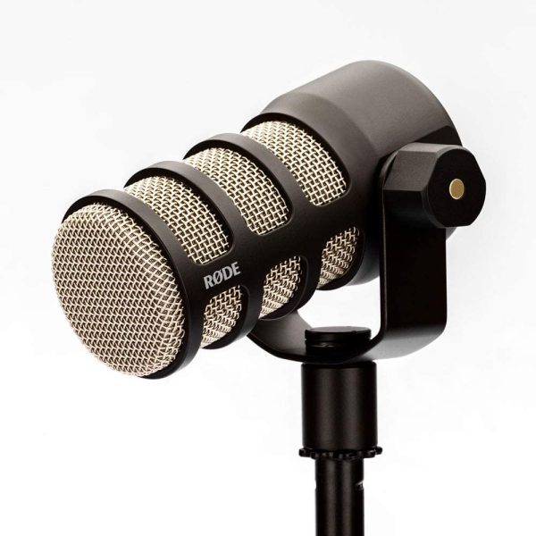 RØDE PodMic - Microphone dynamique de qualité broadcast avec support pivotant intégré pour les podcasts, le streaming, les jeux et l'enregistrement vocal