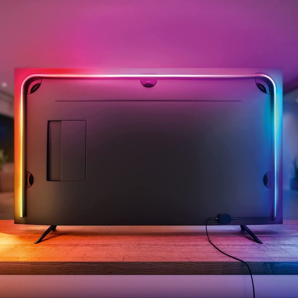 PHILIPS HUE - BANDE DE LEDS À GRADIENT DE TEINTE RÉALISÉE POUR LA TÉLÉVISION 55 POUCES – Image 7