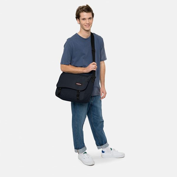 Eastpak Delegate + Sac Bandoulière, 39 cm, 20 L, Bleu (Cloud Navy) – Image 5