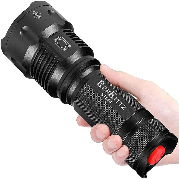 Torche Lampe de Poche LED, 3300 Lumens Lampe Torche Super Grande Lampe de Torche Militaire Tactique Ultra Puissante Ajustable Zoomable Étanche Torche, pour les Activités Extérieurs ou Bricolage – Image 3