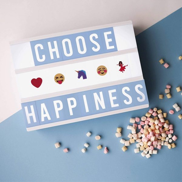 Light Box Bleue 400 Lettres, Emojis, 2 Marqueurs -  | Ç Inclus | Boite Lumineuse Message Decoration Chambre Garçon & Baby Shower | Tableau Lumineux Idée Cadeau Enfant Anniversaire et Noël – Image 7