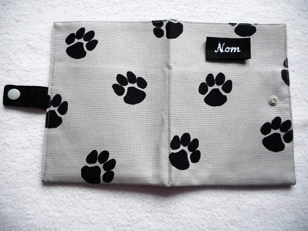 Etui Passeport pour Animaux de Compagnie Protège Carnet de Santé Chat Chien Nac Nom Brodé Empreintes de Pattes Noires Gris