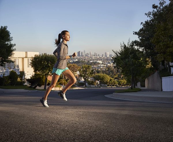 Garmin - Forerunner 245- Montre Connectée GPS & Course à Pied - Entrainements Adaptatifs Gratuits Garmin Coach - Analyse Performance - Autonomie Longue Durée - Small - Cerise