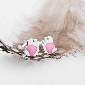 Boucles d'oreilles pour enfants.