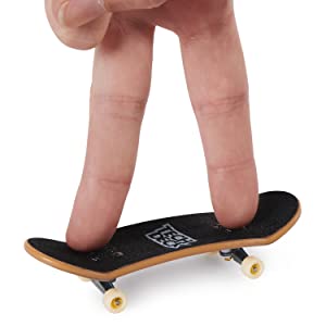 Tech Deck finger skate figures mini skate doigt planche figures modèles licences pro enfant 6 ans