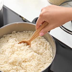 Loose dry rice